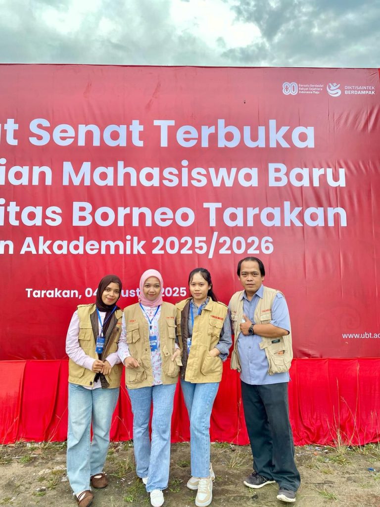 Tim P3K RSU Kota Tarakan bertugas memberikan layanan pertolongan pertama dalam kegiatan Pengenalan Kehidupan Kampus bagi Mahasiswa Baru (PKKMB) di Universitas Borneo Tarakan, Senin, 4 Agustus 2025